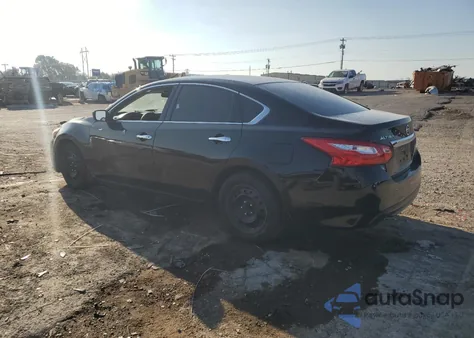 2017 Nissan Altima 2.5 z USA, uszkodzony, nr VIN 1N4AL3AP0HC259743